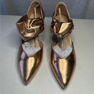 New Women’s heel size 9